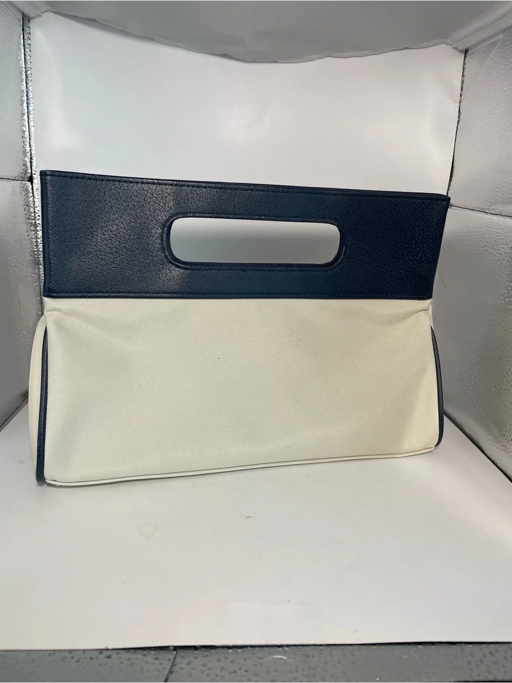 Clutch Two-Tone Cutout Handle Clutch - black & Neutral